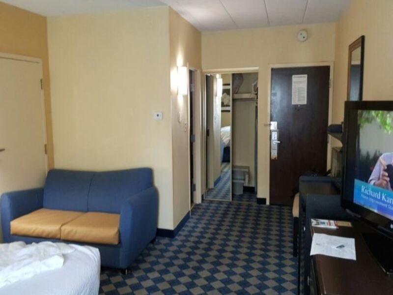 Holiday Inn Columbus North I-270 Worthington エクステリア 写真