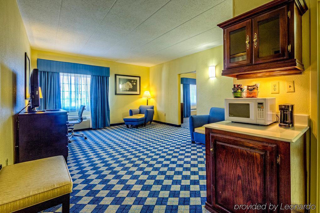 Holiday Inn Columbus North I-270 Worthington エクステリア 写真
