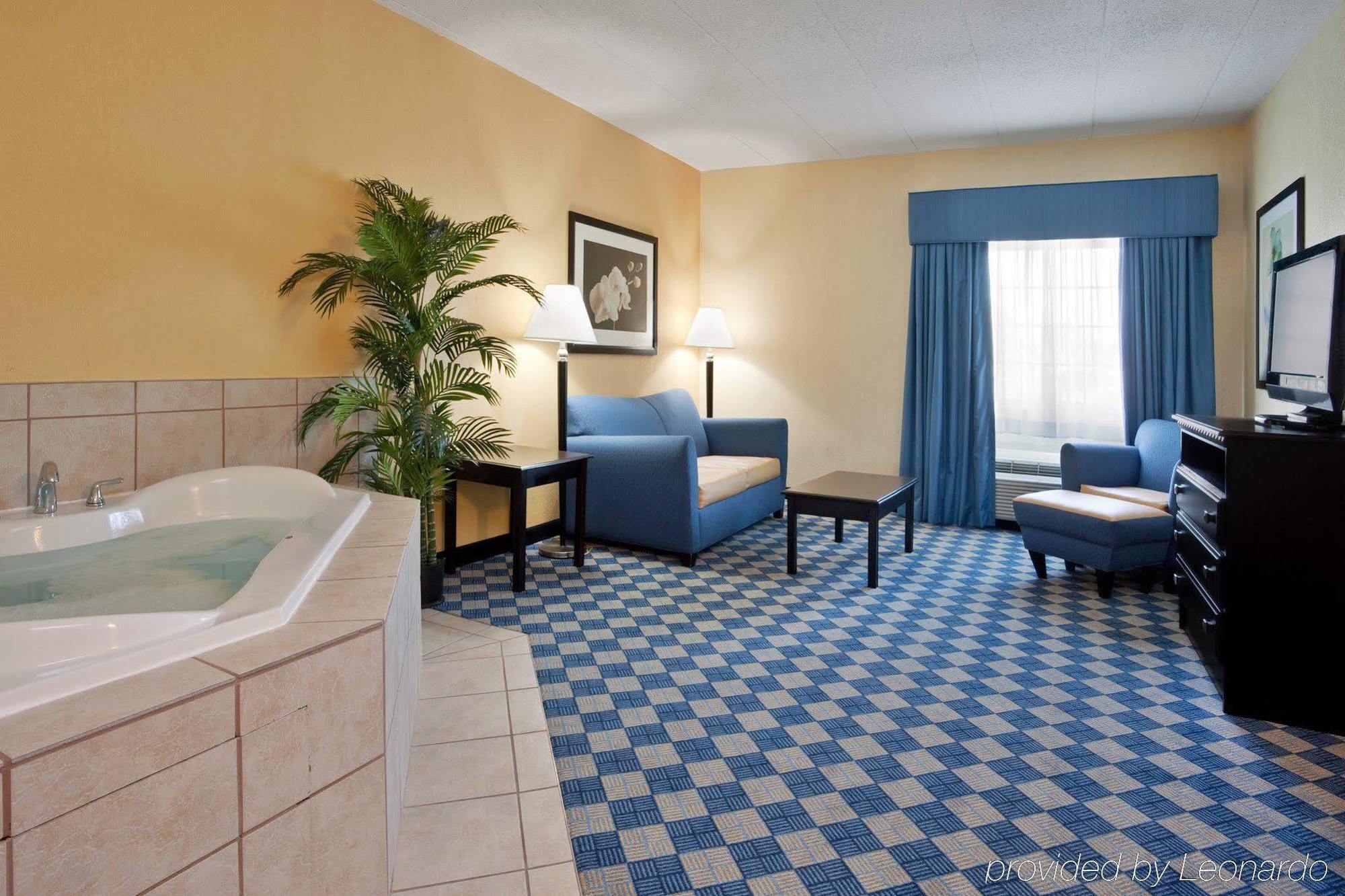 Holiday Inn Columbus North I-270 Worthington エクステリア 写真