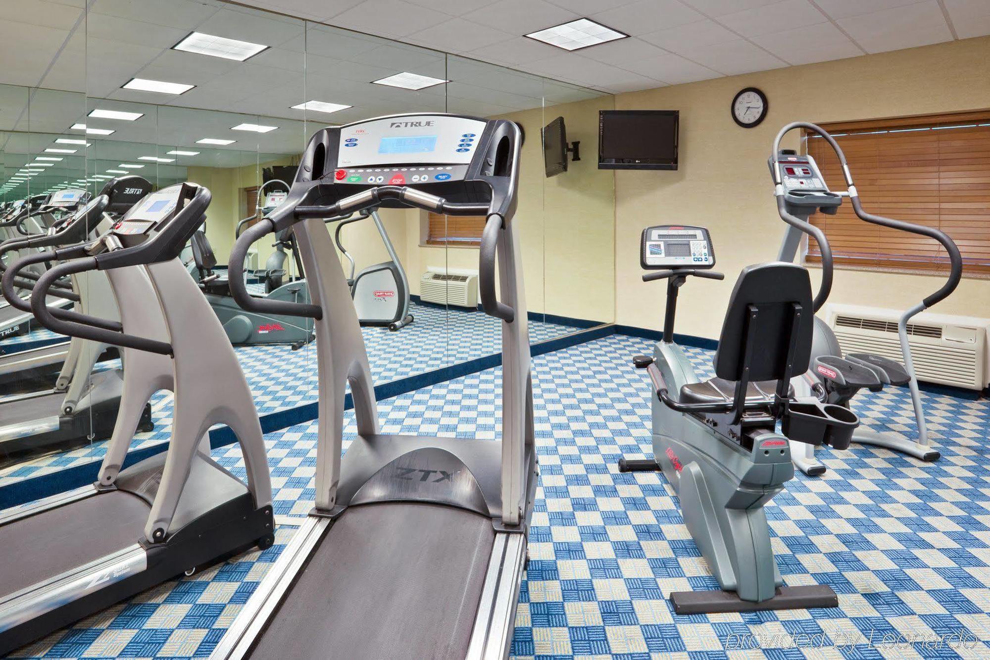 Holiday Inn Columbus North I-270 Worthington エクステリア 写真